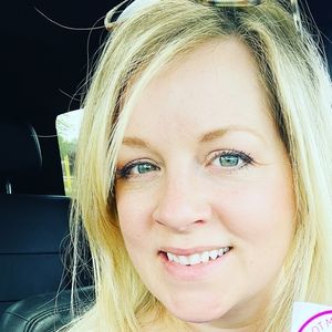 Meet your Posher, Denise